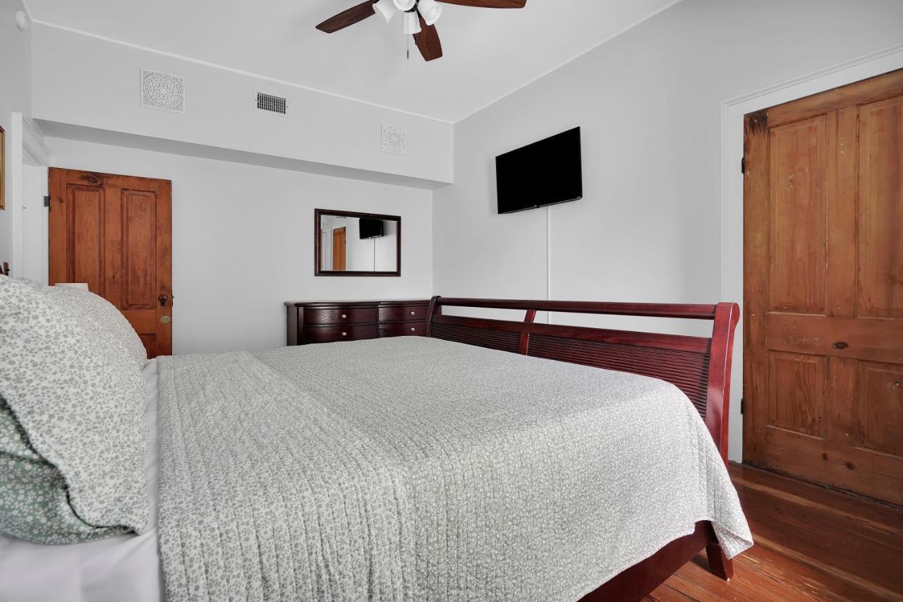 Hot Tub- 80'S Arcade- Pool Table- Historic Downtown- 7 Car Parking Villa St. Augustine Luaran gambar
